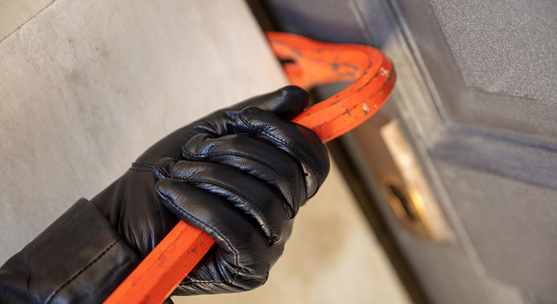 Einbruchsversuche in Mehrparteienhaus in Wien-Favoriten: Frau mit Einbruchswerkzeug festgenommen